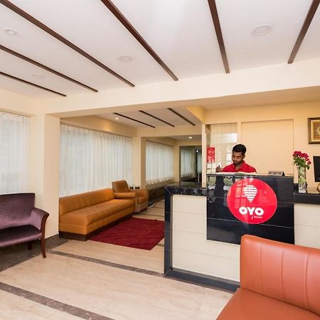 Oyo 9202 Hotel Central Courtyard Siliguri Exterior foto
