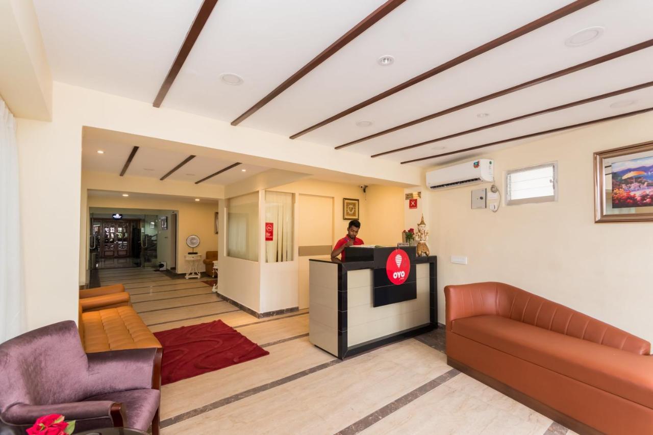 Oyo 9202 Hotel Central Courtyard Siliguri Exterior foto